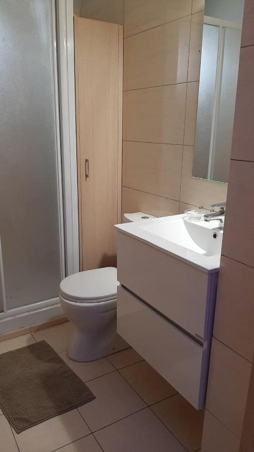 Universe House Dromolaxia Экстерьер фото